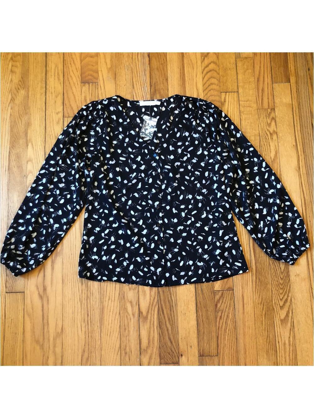LUSH NWT Women's Black White Geometric Print V-Neck Blouse Small